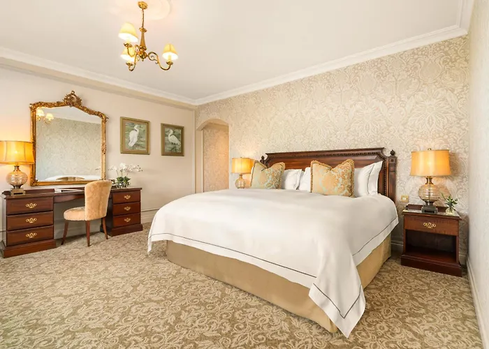 Glenlo Abbey Hotel